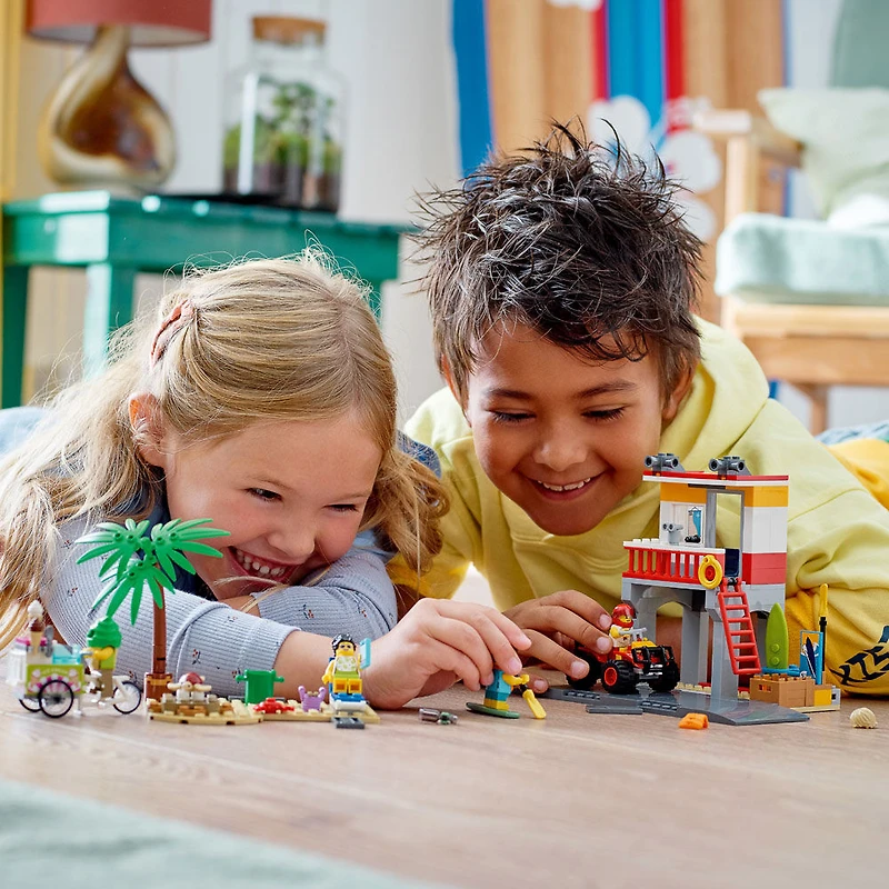 LEGO City Le poste de secours de la plage 60328 Ensemble de construction (211 pièces)