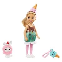 Barbie Club Chelsea Dress-Up Doll in Ice Cream Costume, 6-inch Blonde with Pet Bunny