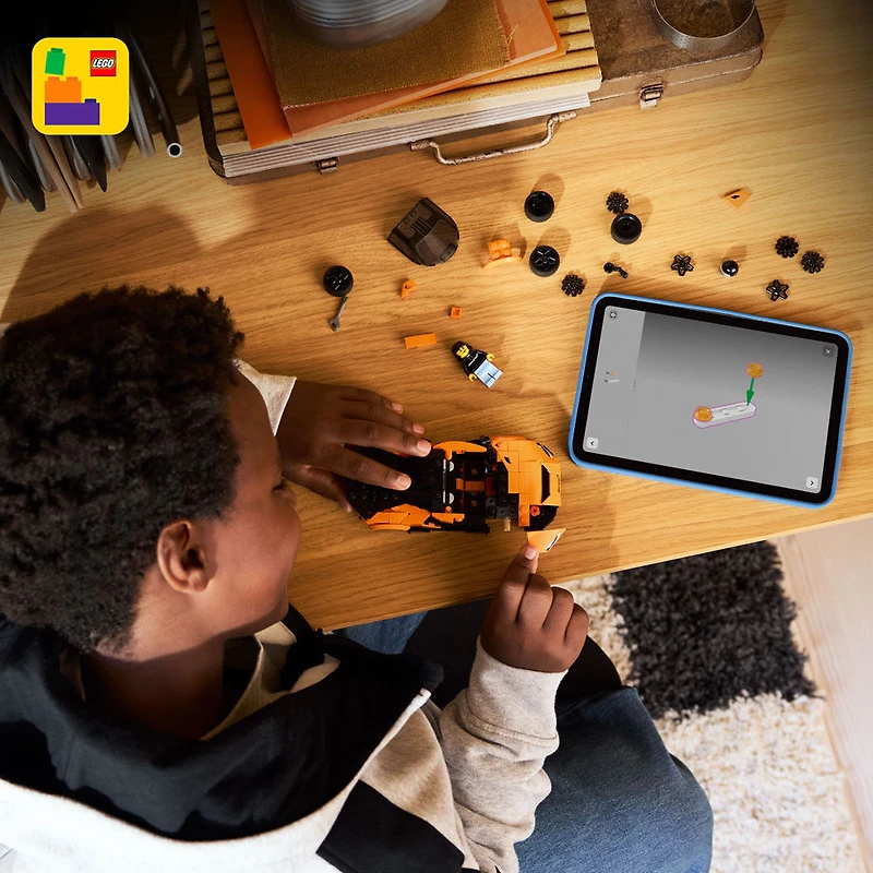 LEGO Speed Champions McLaren W1, La Véritable Supervoiture avec une Figurine, Voiture de Course 77257