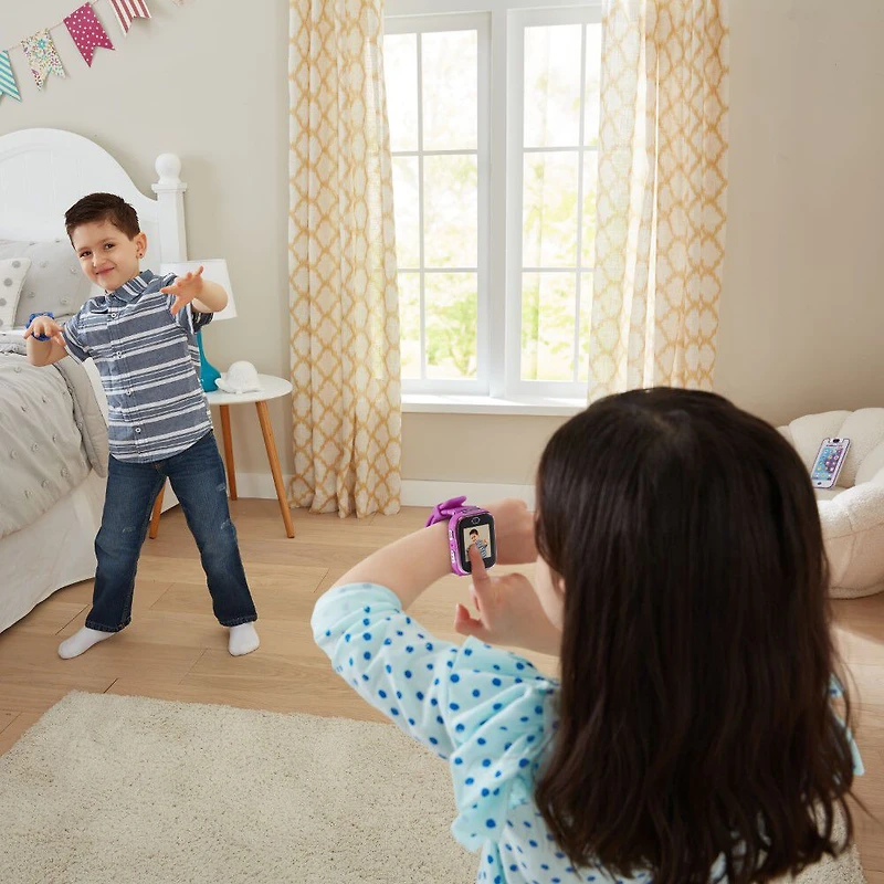 VTech KidiZoom Smartwatch DX3 avec deux appareils photo, lumière à DEL et flash, jumelage sécurisé des montres, effets photo et vidéo, jeux, podomètre, résistant aux éclaboussures