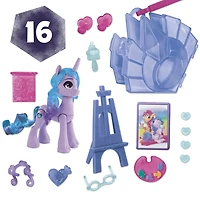 My Little Pony : Marquons les esprits, Izzy Moonbow Magie des marques de beauté, poney de 7,5 cm avec accessoires surprises