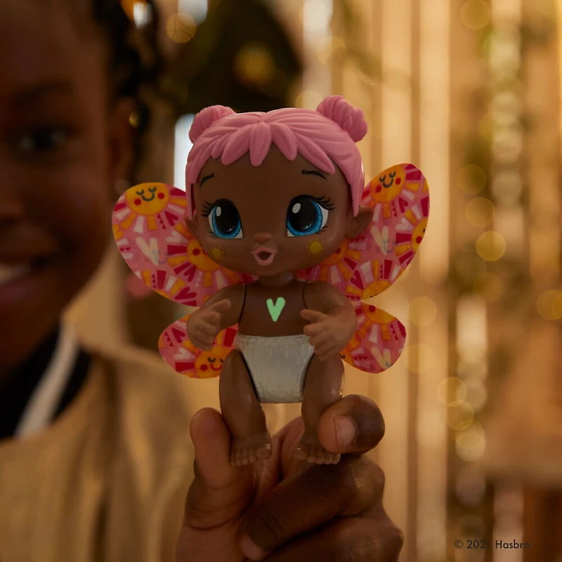 Baby Alive mini-poupée GloPixies Bubble Sunny, poupée de fée phosphorescente