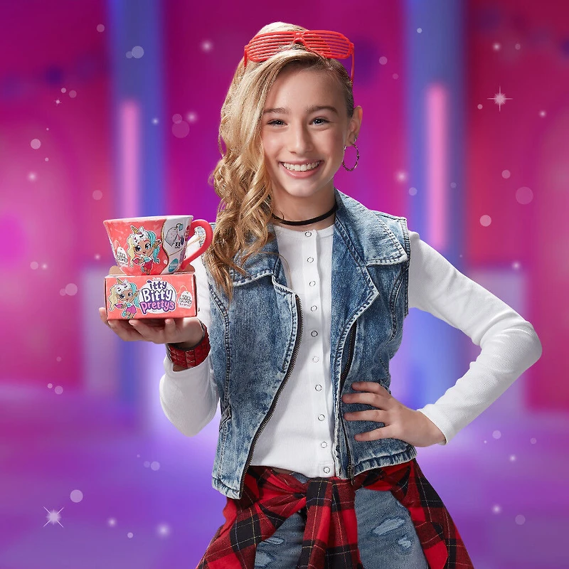 Assortiment de poupées Itty Bitty Pretty et petite tasse de thé Tea Party (inclut 12 Surprises !) par ZURU - L'assortiment peut varier