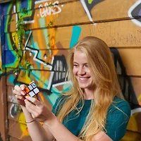 Rubik's Mini 2x2, 2x2 Classic Colour-Matching Puzzle, Pocket Size Brain-Teasing Puzzle Toy