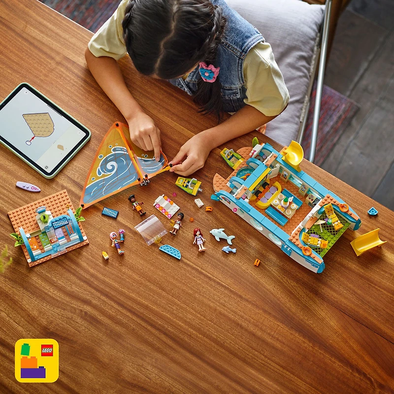 LEGO Friends L'aventure en Bateau, Ensemble de Construction pour Enfants, Jouet de Jeu de Rôle Imaginatif 42664