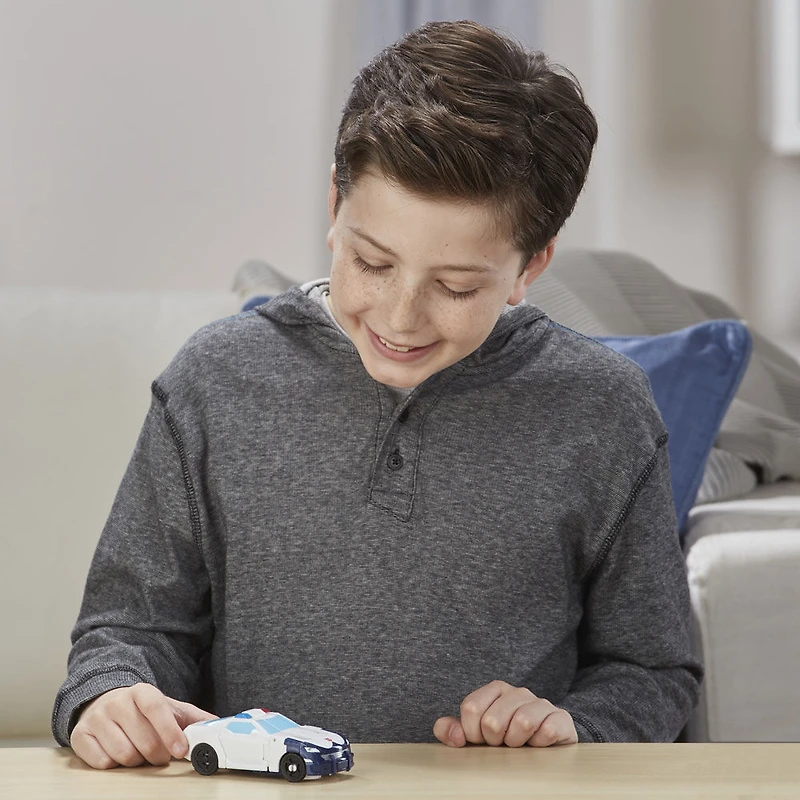 Transformers Cyberverse Action Attackers: Warrior Class Prowl.