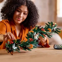 LEGO Icons Wreath-Making Kit, Holiday Garland, Centerpiece Table Decoration, Holiday Home Décor, 10340