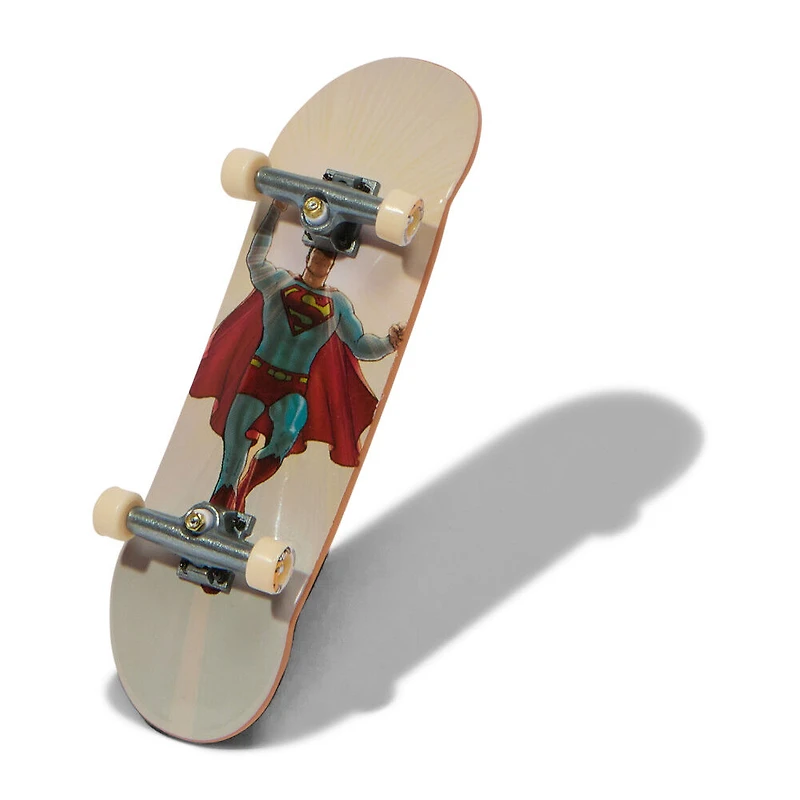 Tech Deck, Coffret de 4 fingerboards Ultra DLX, DC Superman, Mini-skateboards personnalisables à collectionner