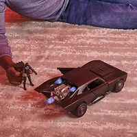 DC Comics, Batman Batmobile avec figurine Batman de 10 cm, effets sonores et lumineux, Pièce à collectionner du film Batman