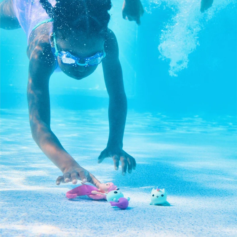 Swimways Gabby's Dollhouse Dive Characters 3-Pack, Swimming Pool Accessories & Kids Pool Toys, Pool Party Supplies & Water Toys