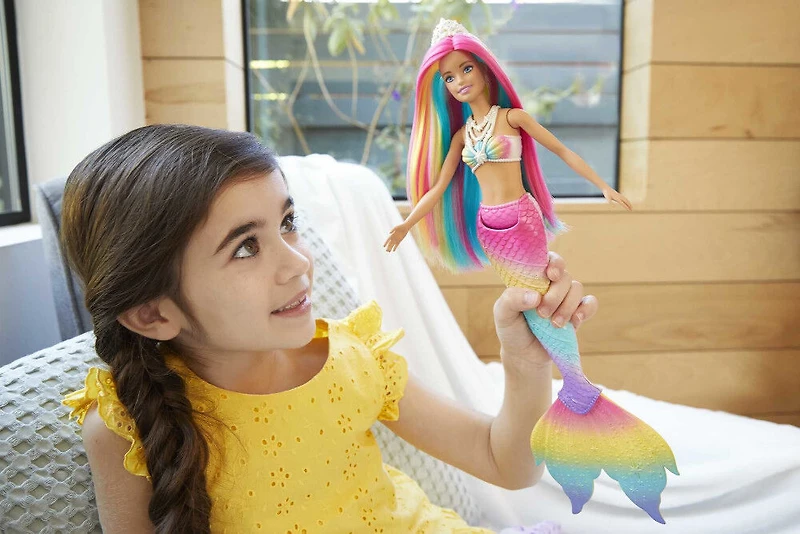 Poupée Barbie Sirène Rainbow Magic ​Barbie Dreamtopia avec cheveux arc-en-ciel et caractéristique de changement de couleur activé par l'eau