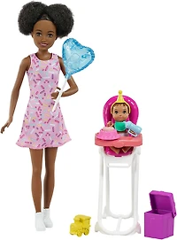 Poupées et coffret de jeu Skipper Babysitters Inc. Barbie avec poupée Skipper Gardienne d'enfants, poupée bébé à changement de couleur