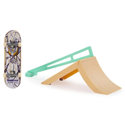 Tech Deck, Street Hits, Creature Skateboards Fingerboard with Home Ramp Obstacle