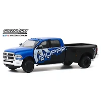 1:64 Dually Drivers Series 4 - Colours and styles may vary