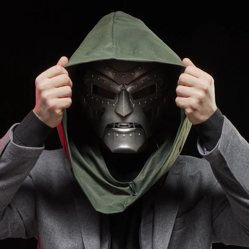 Marvel Legends Series casque de cosplay premium de Doctor Doom