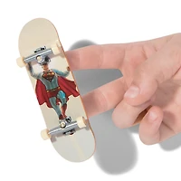 Tech Deck, Coffret de 4 fingerboards Ultra DLX, DC Superman, Mini-skateboards personnalisables à collectionner