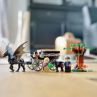 LEGO Harry Potter La calèche et les Sombrals de Poudlard 76400 Ensemble de construction (121 pièces)