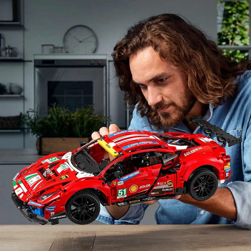 LEGO Technic Ferrari 488 GTE "AF Corse 51" 42125 (1677 pièces)