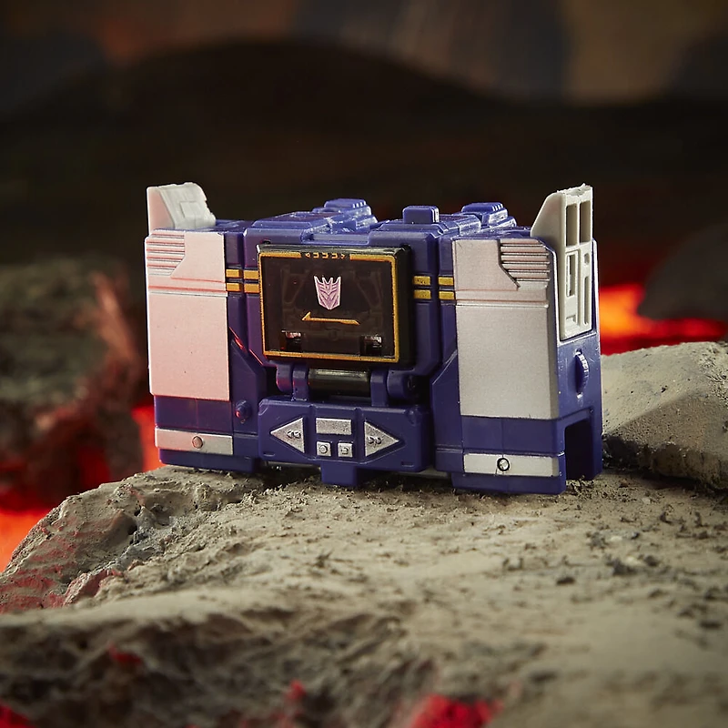 Transformers Kingdom, figurine WFC-K21 Soundwave classe Origine