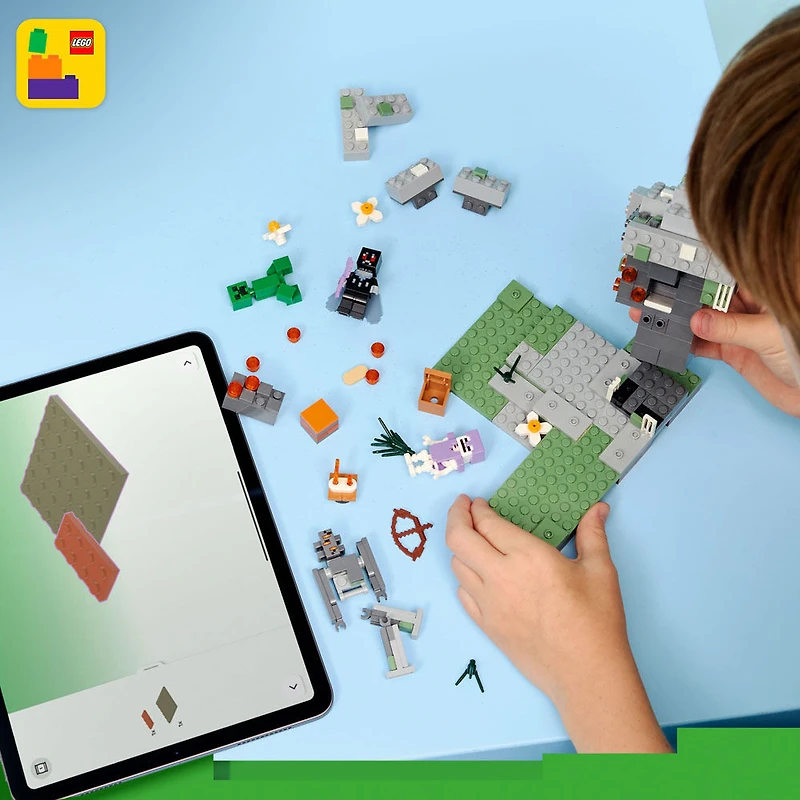LEGO Minecraft Le Jardin Pâle - Ensemble de Construction en Briques - Jouet de Jeu de Biome avec Figurines Minecraft - 21586