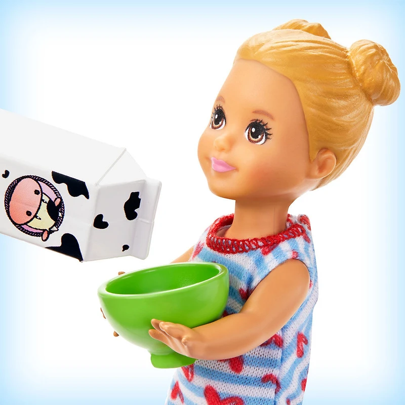 Coffret de jeu Skipper Babysitters Inc. Barbie avec poupée Skipper, poupée Tout-petit qui se nourrit et plus encore