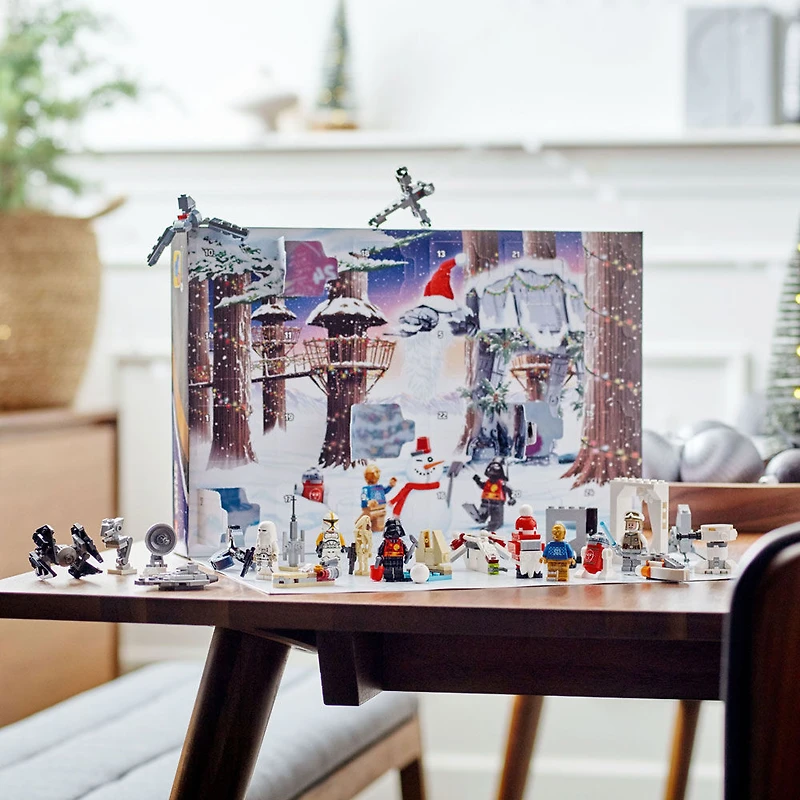 LEGO Star Wars Le calendrier de l'Avent 75340, Ensemble de jeux de construction amusant pour les enfants (329 pièces)