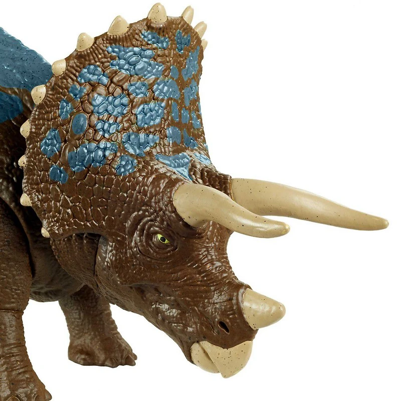 Jurassic World Camp Cretaceous Sound Strike Triceratops