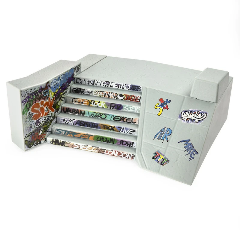 Tech Deck, Build-A-Park World Tour, South Bank, Ramp Set with Signature Fingerboard - English Edition