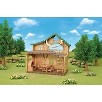 Calico Critters Lakeside Lodge Gift Set
