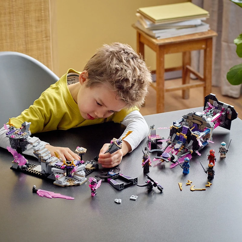 LEGO NINJAGO Le temple du roi Cristal71771 Ensemble de construction (703 pièces)