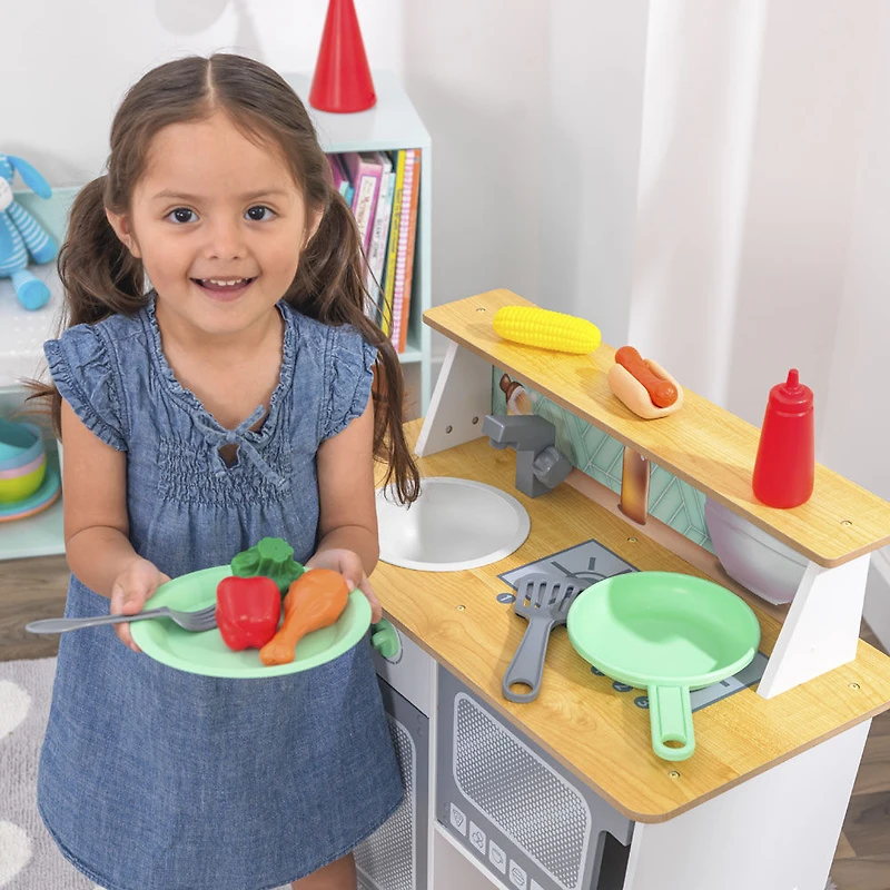 Serve-in-Style Play Kitchen - Notre exclusivité
