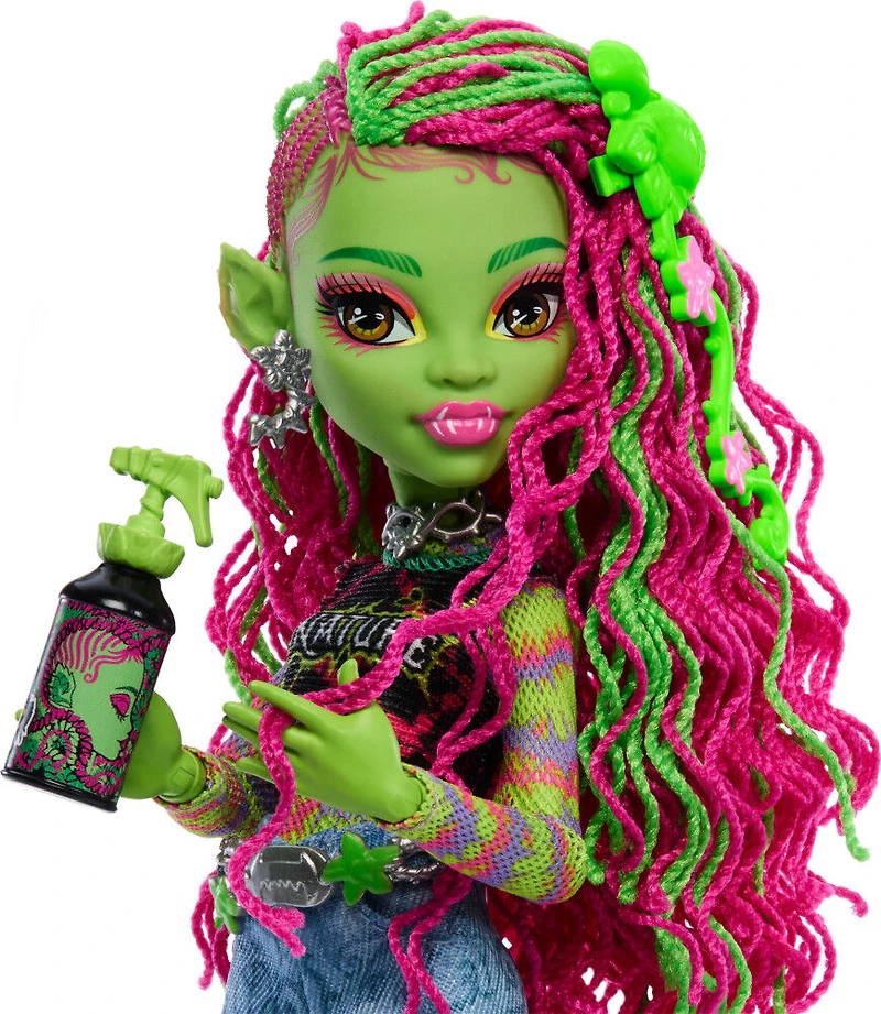 Monster High Venus McFlytrap Fashion Doll with Pet Chewlian and Accessories