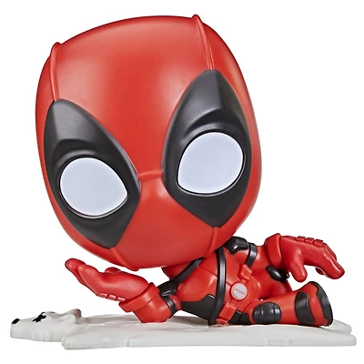 Marvel Motormouth Deadpool, 5-Inch (15cm) Electronic Talking Toy, Lights & Sounds, 50+ Phrases, Super Hero Toys - English Edition