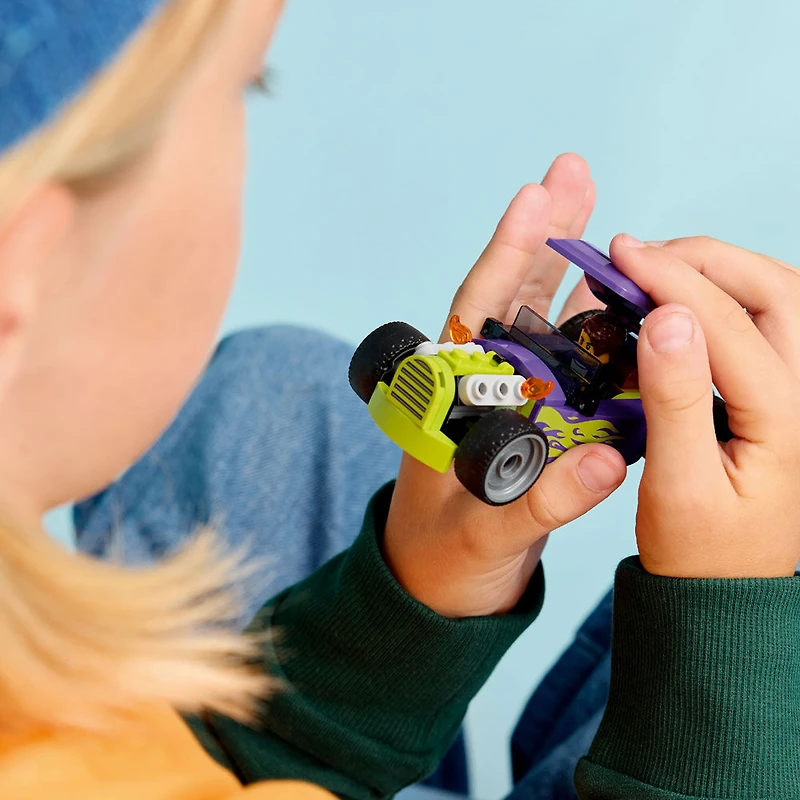 LEGO City Le bolide - Voiture de course - Ensemble de construction de voiture classique avec figurine de pilote - 60485