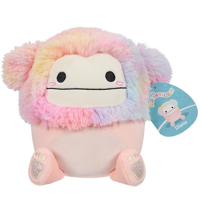 Squishmallows de 19 cm - Diane le bigfoot pêche