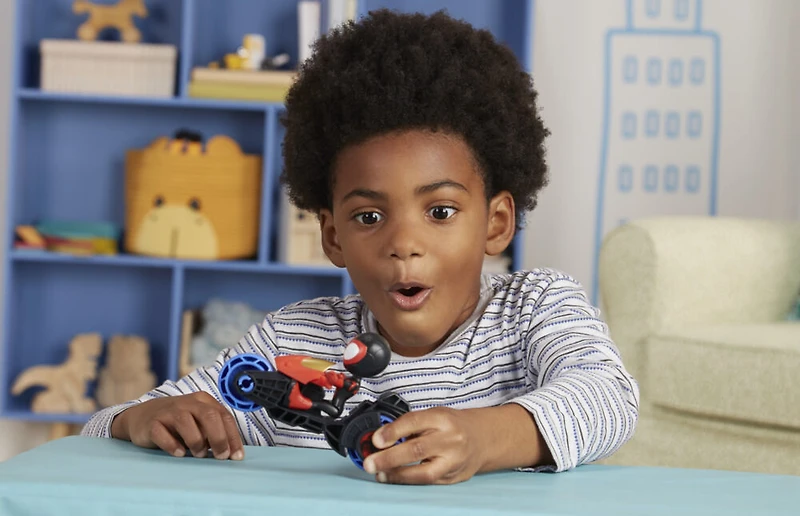 Marvel Spidey et ses Amis Extraordinaires, figurine Miles Morales avec moto