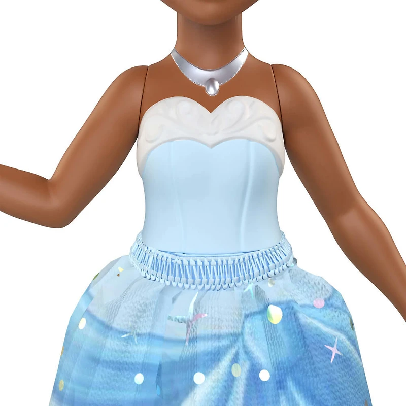 Princesses Disney Base Petite poupée Tiana, tenue brillante