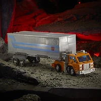 Transformers Generations War for Cybertron: Kingdom - WFC-K16 Huffer Deluxe