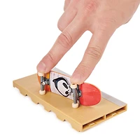 Tech Deck, Blind Skateboards Versus Series, Collectible Fingerboard 2-Pack and Obstacle Set