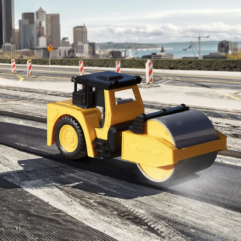 Driven, Rouleau compresseur avec lumières et sons