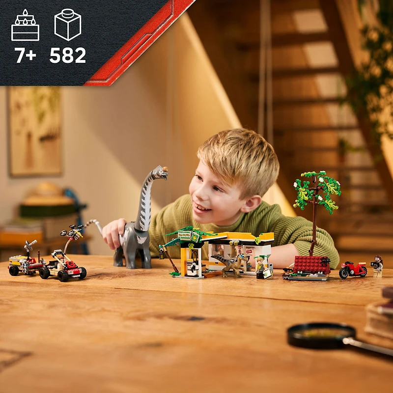 LEGO Jurassic World Mission de Suivi du Raptor et du Titanosaure, Jouet avec Station de Recharge 76973