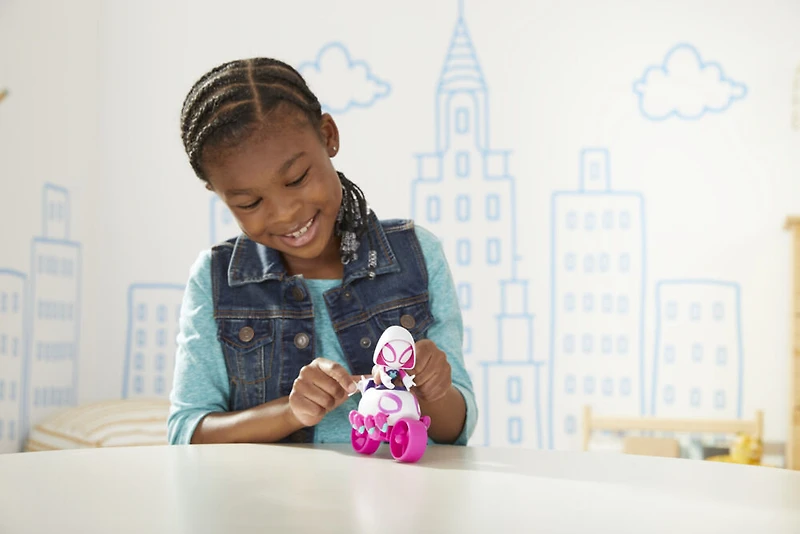 Marvel Spidey and His Amazing Friends Ghost-Spider Action Figure And Copter-Cycle Vehicle