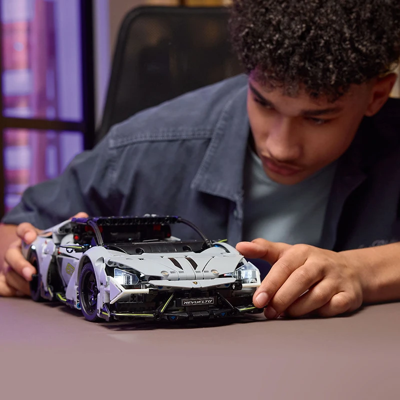 LEGO Technic La Voiture Supersportive Lamborghini Revuelto, Ensemble de Jouet de Construction STIM pour Enfants 42214