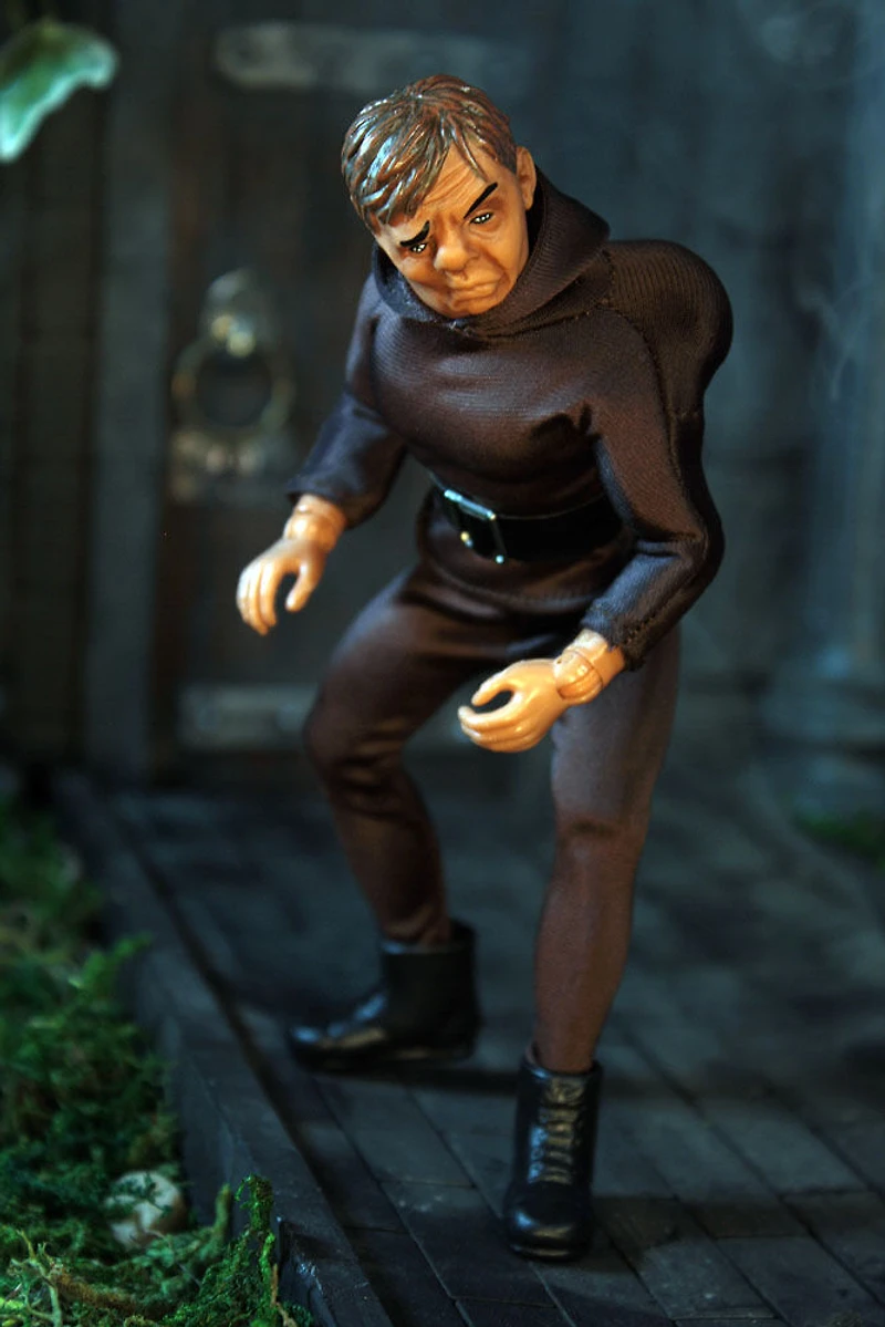 Figurine Le Bossu de 8 po - Édition anglaise