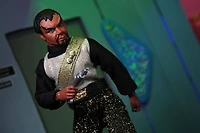 Figurine 8 po de Kor le Klingon - Star Trek Série originale - Édition anglaise