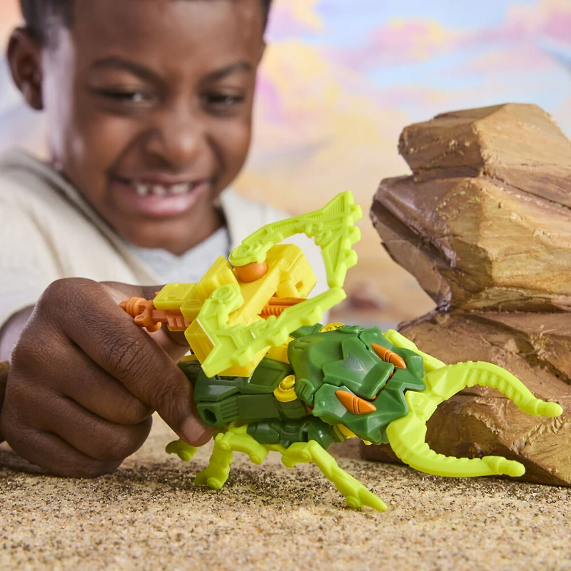 Transformers CYBERWORLD Armored Cyber Changers Chop Shop Action Figure