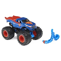 Monster Jam, Monster truck Superman officiel, véhicule en métal moulé, série Heroes and Villains, échelle 1:64