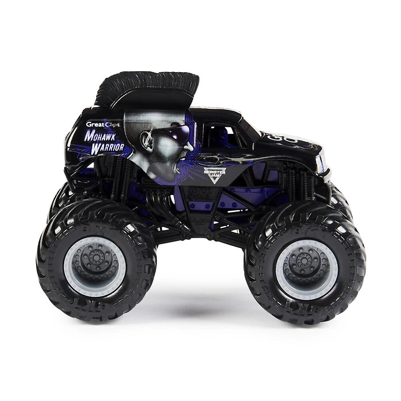 Monster Jam, Monster trucks officiels en métal moulé Monster Mutt Dalmatian Vs. Mohawk Warrior, échelle 1:64