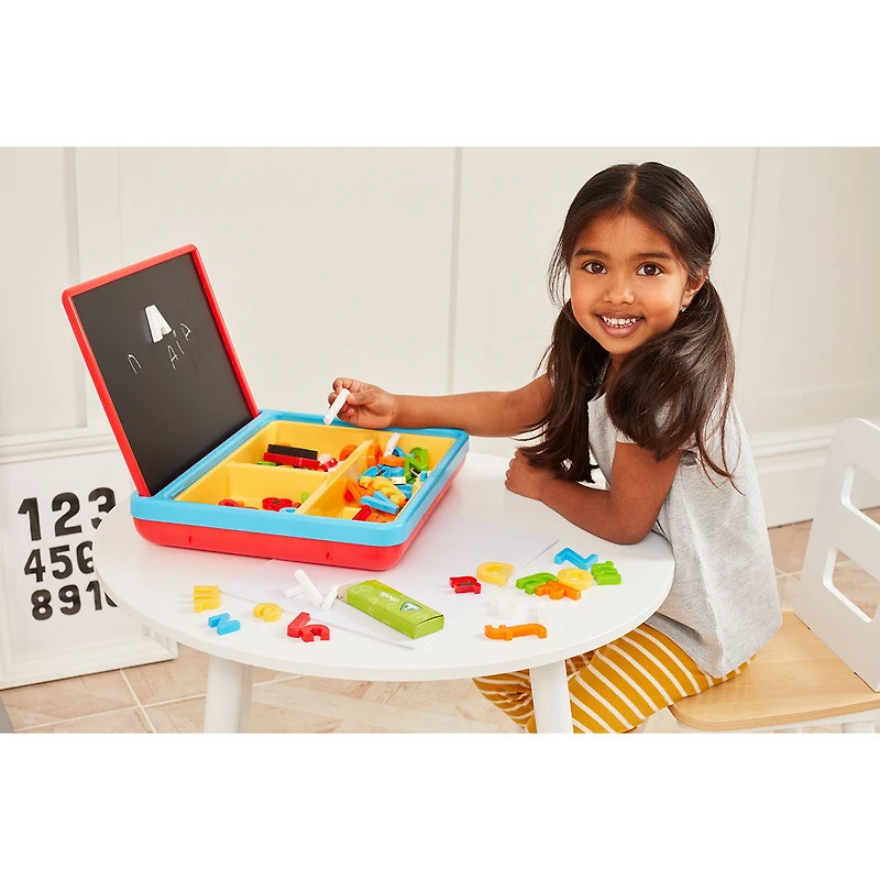 Early Learning Centre Red Magnetic Play Center - English Edition - R Exclusive
