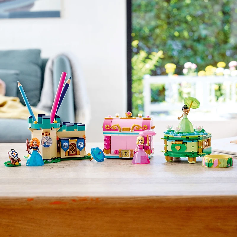 LEGO  Disney Aurora, Merida and Tiana's Enchanted Creations 43203 (558 Pieces)